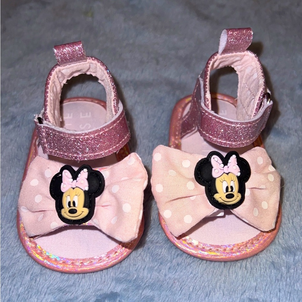 Mini mouse sandals.